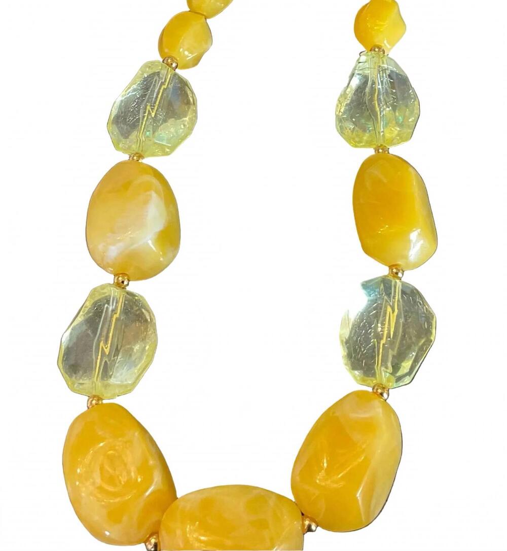 NEW HART DESIGNS women's oval statement necklace in yellow + clear